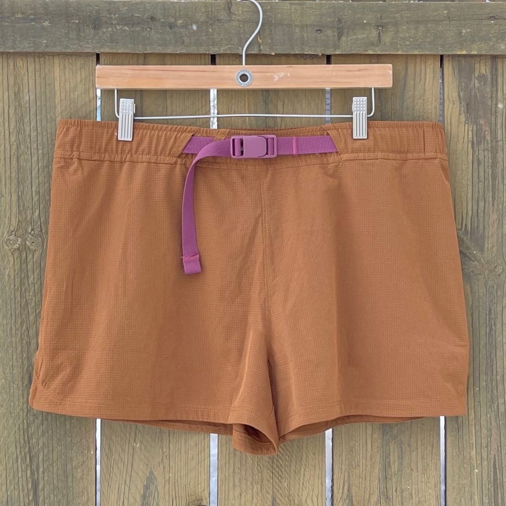 REI Title Nine Belted Athletic Hiking Shorts Women’s XL